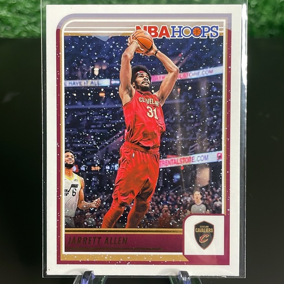 Panini Lot of 10 Cleveland Cavaliers Basketball 🏀 Trading Cards - Picture 9 of 10